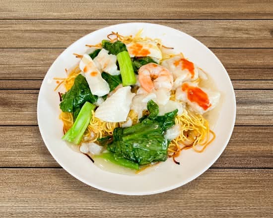 Seafood Combination Fried Noodles (海 鮮 炒 麵)